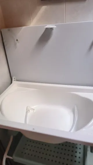 Bañera y cambiador plegable para bebé