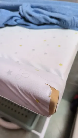 Bañera y cambiador plegable para bebé