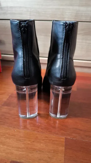 Botines de tacón negros