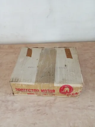 CORTINILLA MOTOR SEAT 850