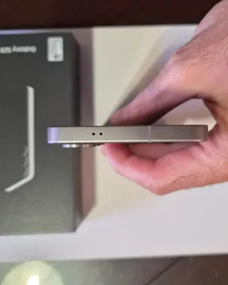 Samsung Galaxy S25 256GB Plata