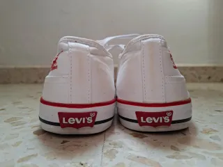 Zapatillas Levis Blancas hombre