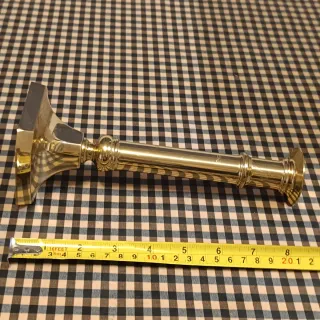 Candelabro in ottone dorato