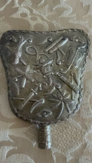 Espejo antiguo relieve metal (sin mango)