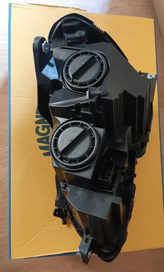 Faro Delantero Mercedes Clase C W204