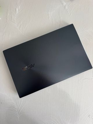 Portátil ASUS ZenBook 14 UX425E Gris