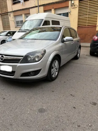 Opel Astra 2008