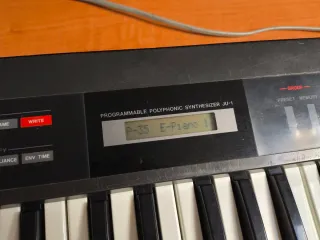 Roland Alpha Juno-1 (JU-1) Sintetizador