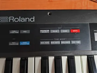 Roland Alpha Juno-1 (JU-1) Sintetizador
