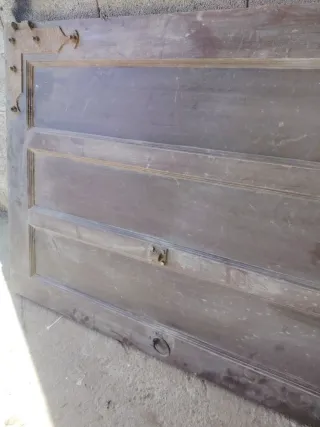 Puerta antigua de madera