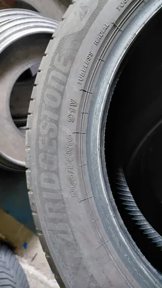 Neumático 205/55/16