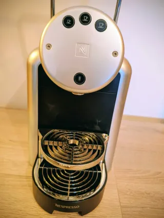 Máquina café Nespresso Zenius