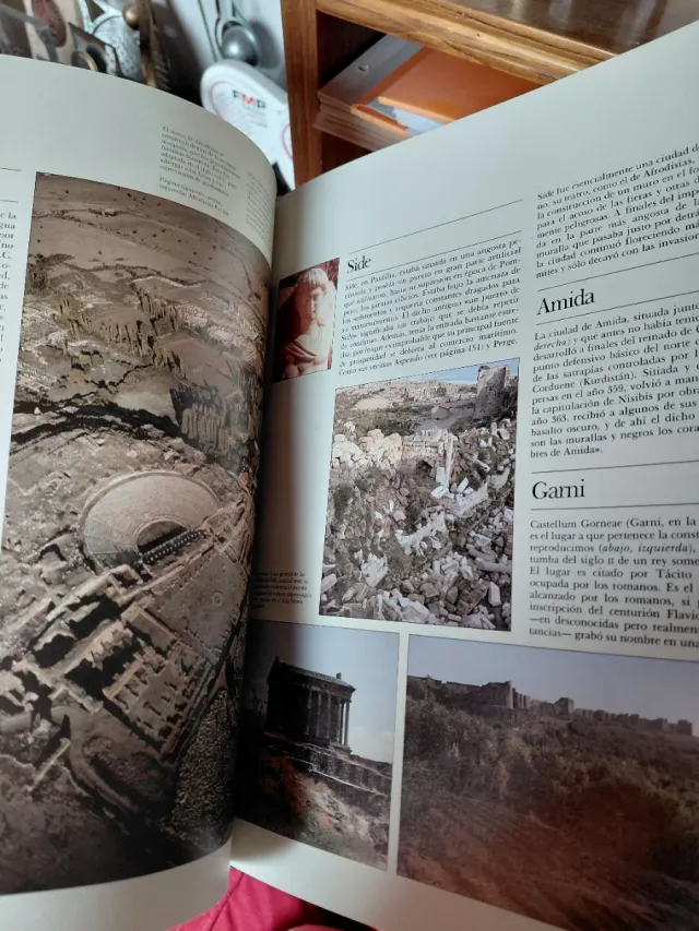 24 ATLAS CULTURALES DEL MUNDO