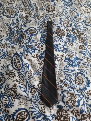 Cravatta da uomo a righe multicolor