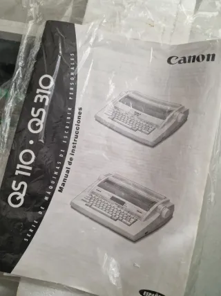 Máquina de escribir Canon QS 110 + regalo cinta