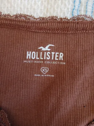 Top Hollister manga larga encaje marrón