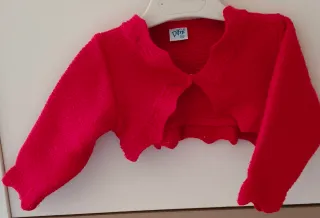 Conjunto de niña: vestido, blusa y bolera.