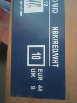 Zapatillas Champion Negras y Rojas