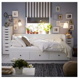 Diván HEMNES IKEA Blanco con sus 2 colchones ikea