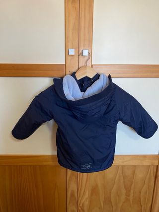 Abrigo infantil azul de 12 meses