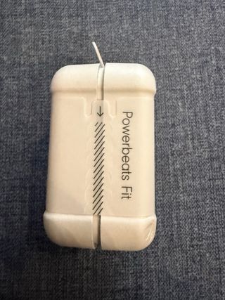 Beats Powerbeats Fit Negros