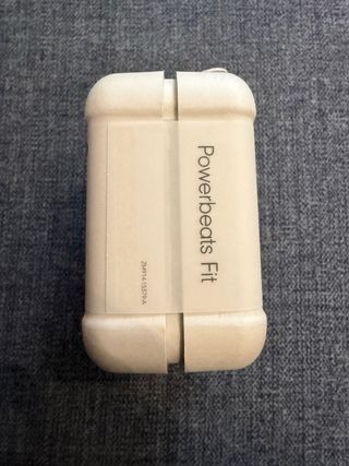 Beats Powerbeats Fit Negros