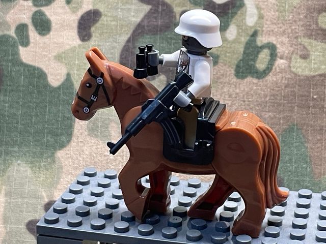 PROMO MAYO! Soldado alemán a Caballo WW2