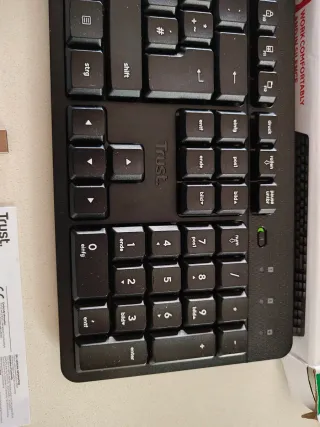 Tastiera Wireless Trust Nera