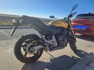 Honda CB600F Hornet Negra/Dorada