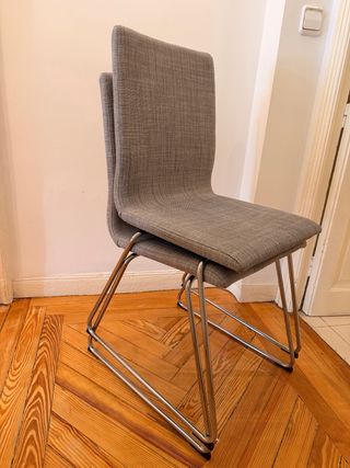 Confezione di 4 sedie da pranzo imbottite Ikea Wolfgang grigie