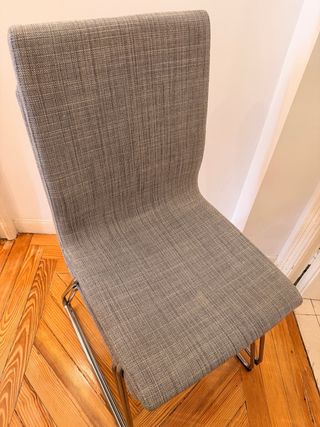 Confezione di 4 sedie da pranzo imbottite Ikea Wolfgang grigie