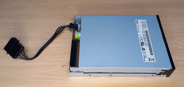 unidad de disquete interna 3.5" NEC FD1231H