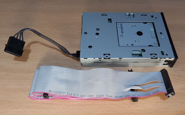 unidad de disquete interna 3.5" NEC FD1231H