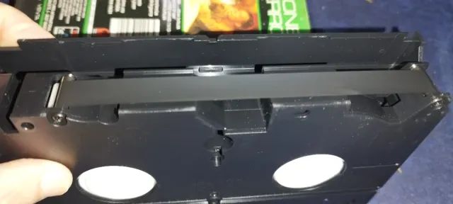 VHS Corazones de Hierro