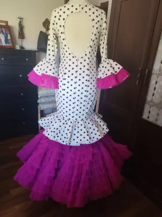 Traje Flamenca Talla 36. Super nuevo. solo 1 PUEST