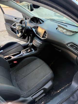 Despiece Peugeot 308 SW Style 1.2 VTI  Año 2016