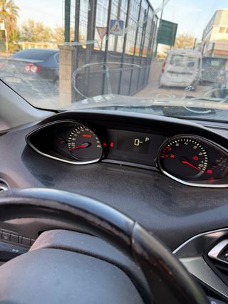 Despiece Peugeot 308 SW Style 1.2 VTI  Año 2016