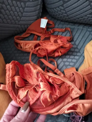 Intimo donna(non comprare a 1€)