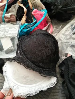 Intimo donna(non comprare a 1€)