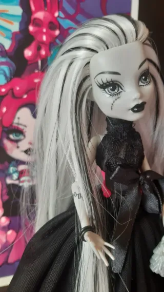 Monster High Skullector Frankie Custom