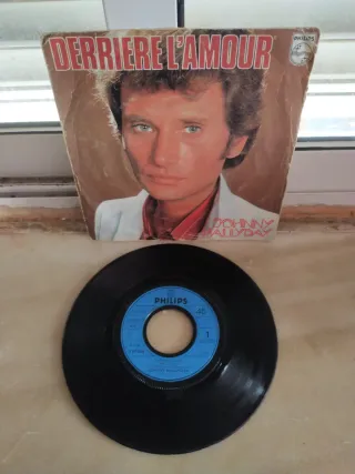Vinilo Johnny Hallyday - Derriere L'Amour