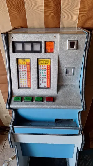 Tragaperras vintage pesetas