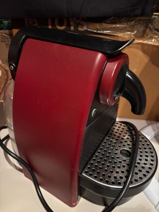 Cafetera Nespresso Krups Roja