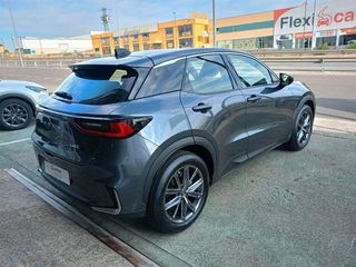 Lexus LBX  ELEGANT +