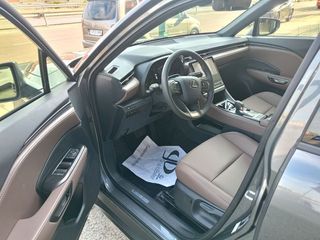 Lexus LBX  ELEGANT +