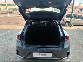 Lexus LBX  ELEGANT +