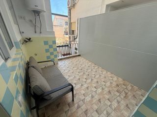 Alquiler piso 4 habitaciones junto a Av. Abenarabi