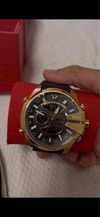Reloj Diesel Dorado y Negro