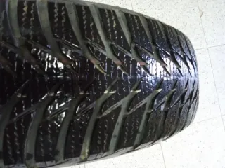 Neumático Goodyear 165/70R14 81T