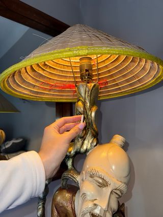 Lámpara de pie tallada a mano, diseño oriental